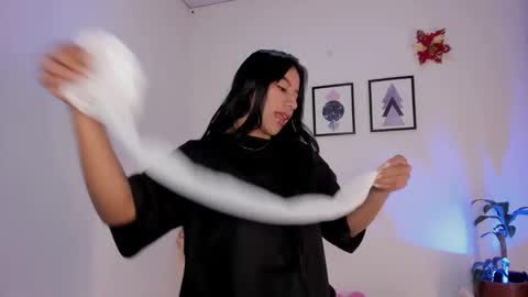 Snapshot of pocahontas_sensual chatting on 02-08-25, 11:55 Jasmine online show from 02-08-25, 11:55