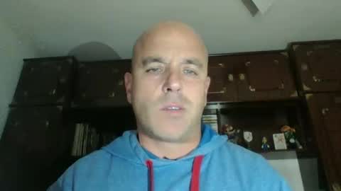 Snapshot of pocoyotop chatting on 01-11-26, 11:32 pocoyotop online show from 01-11-26, 11:32