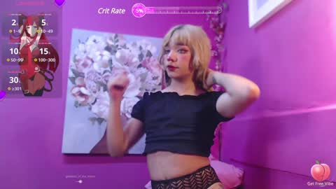 Snapshot of poison__luna chatting on 12-06-24, 08:07  Luna  online show from 12-06-24, 08:07