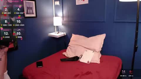 Snapshot of poison__luna chatting on 03-05-25, 04:35  Luna  online show from 03-05-25, 04:35