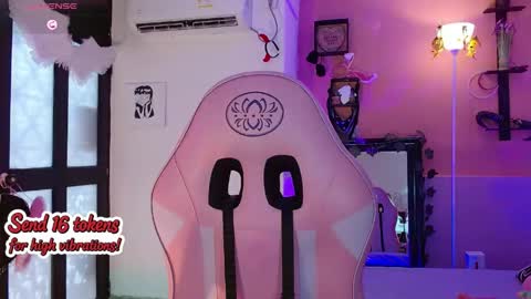 poison_liv online show from 04-26-26, 01:53