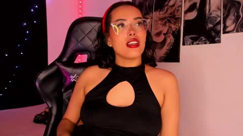 Willow                      Hours 12pm to 630pm Colombian time FRIDAY AND SUNDAY FREE DAYS online show from 12-16-24, 08:48