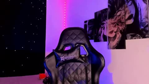 Willow                      Hours 12pm to 630pm Colombian time FRIDAY AND SUNDAY FREE DAYS online show from 12-29-24, 08:37