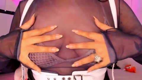 Willow                      Hours 12pm to 630pm Colombian time FRIDAY AND SUNDAY FREE DAYS online show from 01-03-25, 08:22