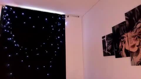 Willow                      Hours 12pm to 630pm Colombian time FRIDAY AND SUNDAY FREE DAYS online show from 02-24-25, 09:31