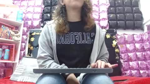 Snapshot of poisondost_hot chatting on 10-10-25, 12:15 Aleja online show from 10-10-25, 12:15