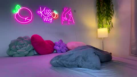 Jenna online show from 04-28-26, 02:27