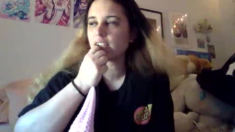 sweet angel baby  online show from 05-17-26, 11:39