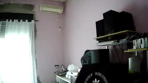 Snapshot of pol22010 chatting on 05-01-26, 05:06 Polako online show from 05-01-26, 05:06