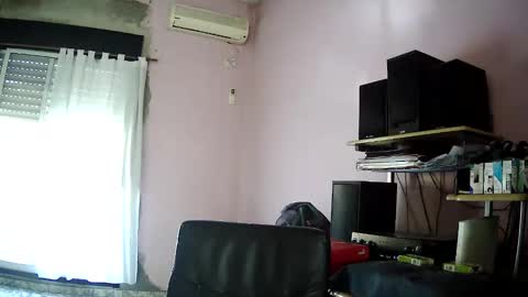 Snapshot of pol22010 chatting on 05-12-26, 06:05 Polako online show from 05-12-26, 06:05