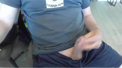 Snapshot of polarmg45 chatting on 05-26-26, 04:52 polarmg45 online show from 05-26-26, 04:52