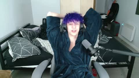 Snapshot of polarny05 chatting on 12-30-24, 05:55 Polarny online show from 12-30-24, 05:55