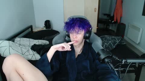 Snapshot of polarny05 chatting on 01-16-25, 06:27 Polarny online show from 01-16-25, 06:27