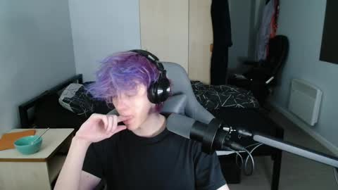 Snapshot of polarny05 chatting on 03-08-25, 07:09 Polarny online show from 03-08-25, 07:09