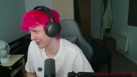 Snapshot of polarny05 chatting on 10-10-25, 07:24 Polarny online show from 10-10-25, 07:24