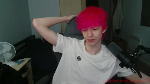 Snapshot of polarny05 chatting on 10-12-25, 07:46 Polarny online show from 10-12-25, 07:46