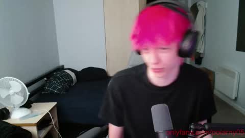 Snapshot of polarny05 chatting on 10-26-25, 08:37 Polarny online show from 10-26-25, 08:37