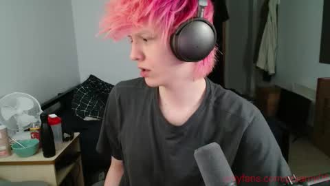 Snapshot of polarny05 chatting on 11-30-25, 08:13 Polarny online show from 11-30-25, 08:13