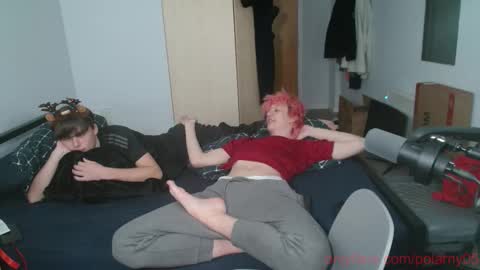 Snapshot of polarny05 chatting on 12-19-25, 08:16 Polarny online show from 12-19-25, 08:16