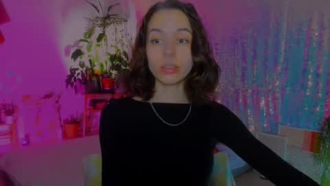 Snapshot of poli__ chatting on 12-25-24, 09:11 Martha online show from 12-25-24, 09:11