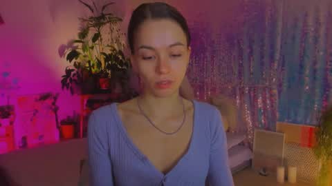 Snapshot of poli__ chatting on 12-28-24, 02:10 Martha online show from 12-28-24, 02:10