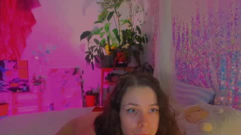 Snapshot of poli__ chatting on 01-04-25, 03:07 Martha online show from 01-04-25, 03:07