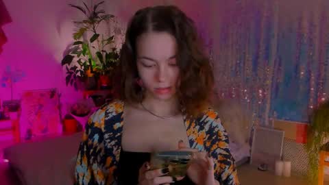 Snapshot of poli__ chatting on 01-12-25, 08:36 Martha online show from 01-12-25, 08:36