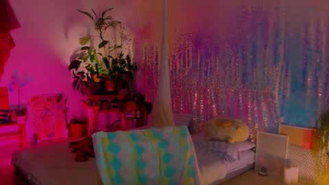 Snapshot of poli__ chatting on 01-18-25, 01:41 Martha online show from 01-18-25, 01:41