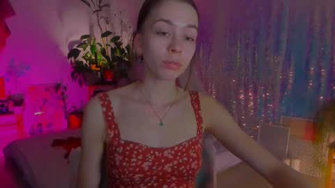 Snapshot of poli__ chatting on 02-06-25, 03:20 Martha online show from 02-06-25, 03:20