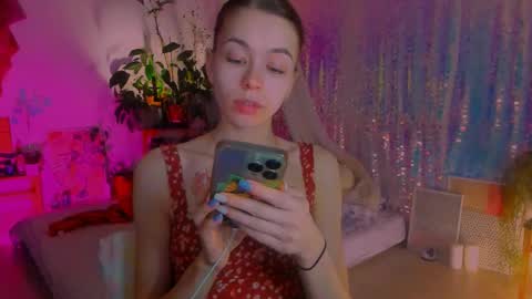 Snapshot of poli__ chatting on 02-06-25, 10:32 Martha online show from 02-06-25, 10:32