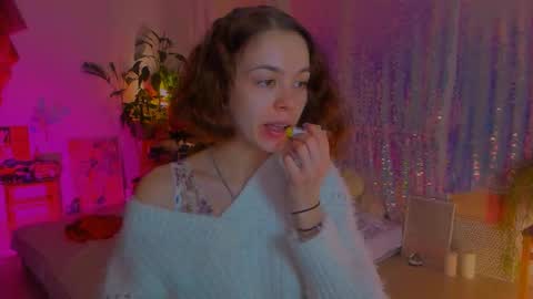 Snapshot of poli__ chatting on 02-11-25, 12:06 Martha online show from 02-11-25, 12:06