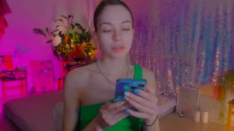 Snapshot of poli__ chatting on 02-16-25, 03:48 Martha online show from 02-16-25, 03:48