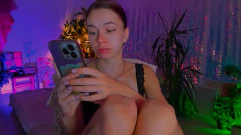 Snapshot of poli__ chatting on 09-21-25, 09:44 Martha online show from 09-21-25, 09:44