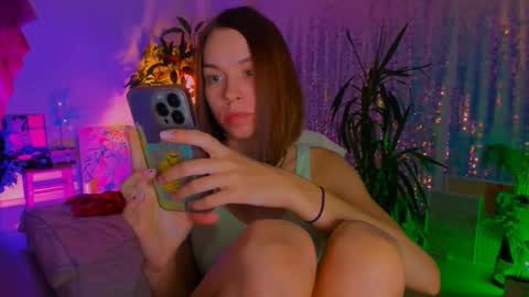 Snapshot of poli__ chatting on 09-22-25, 06:21 Martha online show from 09-22-25, 06:21