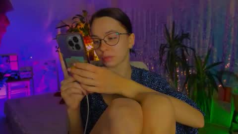 Snapshot of poli__ chatting on 11-29-25, 05:49 Martha online show from 11-29-25, 05:49