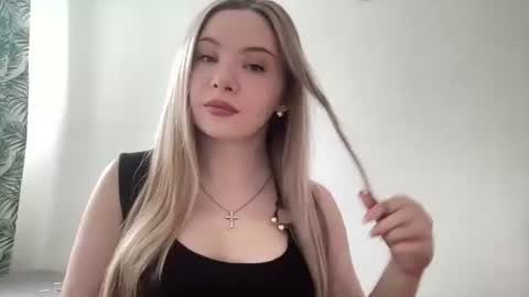 polishangel222 online show from 02-18-26, 10:11