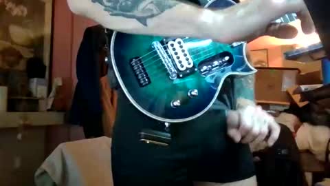 jaws online show from 10-21-25, 02:56