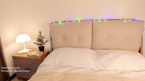 Polly online show from 12-26-24, 12:57