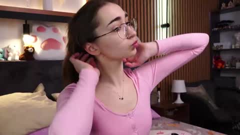 Polly online show from 02-18-26, 07:48