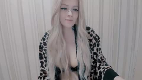 Polly online show from 10-09-25, 07:34