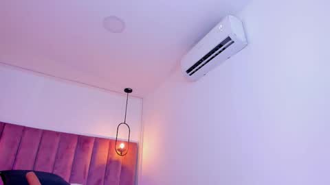 POLLY online show from 04-24-26, 10:28