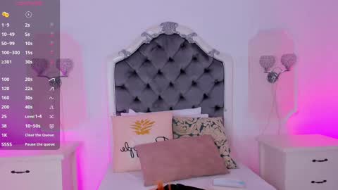 Carolina online show from 09-21-25, 03:41