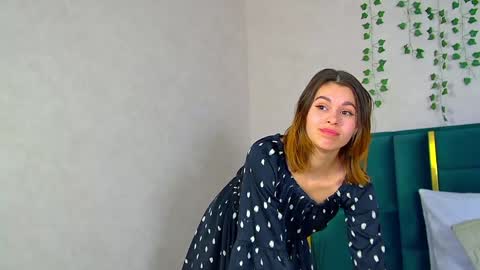 Polly online show from 01-24-25, 11:45