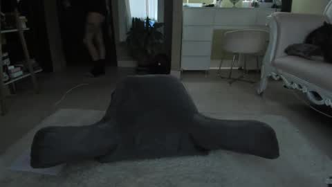 Snapshot of polvodeestrellas_ chatting on 12-10-24, 10:26  - Help me Reach 100 thumbs up  online show from 12-10-24, 10:26