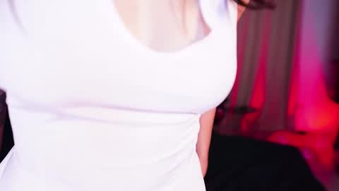 Snapshot of polvodeestrellas_ chatting on 02-15-25, 01:21  - Help me Reach 100 thumbs up  online show from 02-15-25, 01:21