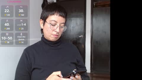 Poly online show from 02-11-25, 06:22