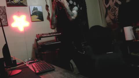 Snapshot of ponydaddy666 chatting on 05-02-26, 07:35 Rich online show from 05-02-26, 07:35