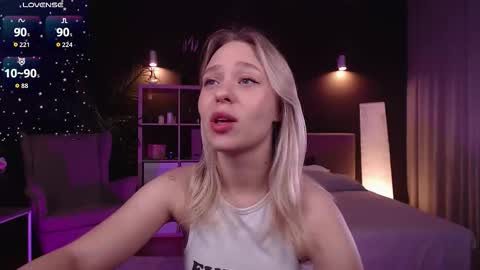 Eva online show from 09-20-25, 01:06