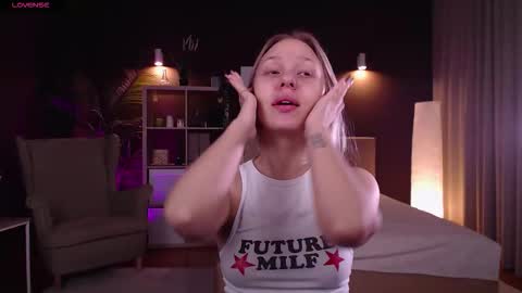 Eva online show from 10-07-25, 01:14