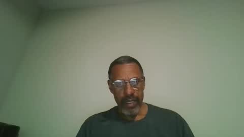 poolguy2496 online show from 11-24-25, 02:44